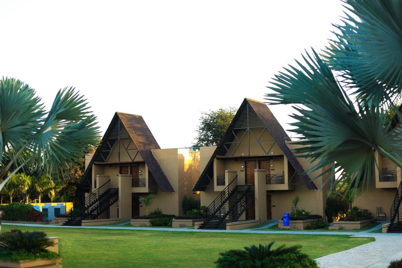 Hotel Jagira Ananta Elite , Sasan Gir Chitrod Exterior foto